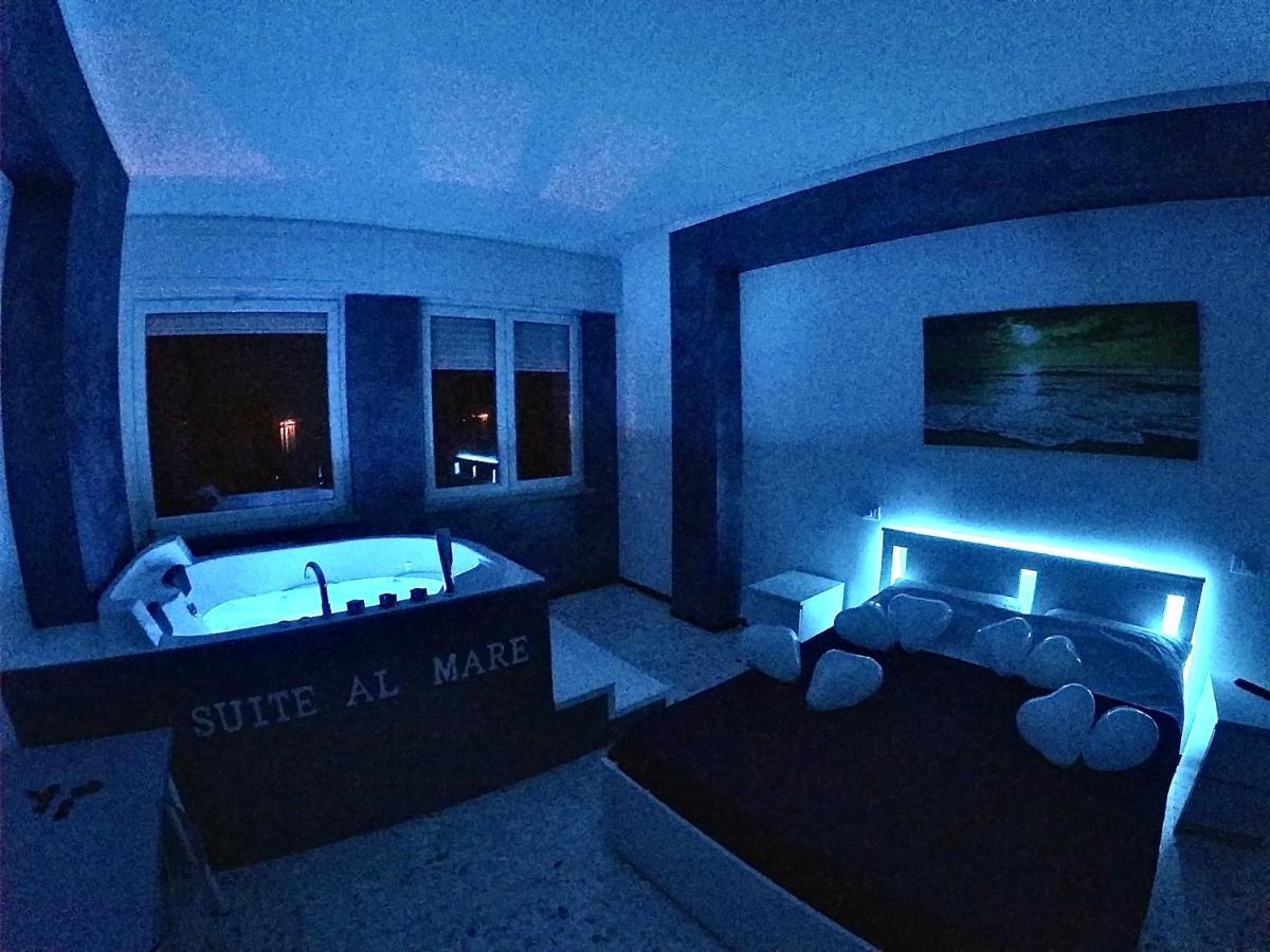 Suite Al Mare 塔兰托 外观 照片