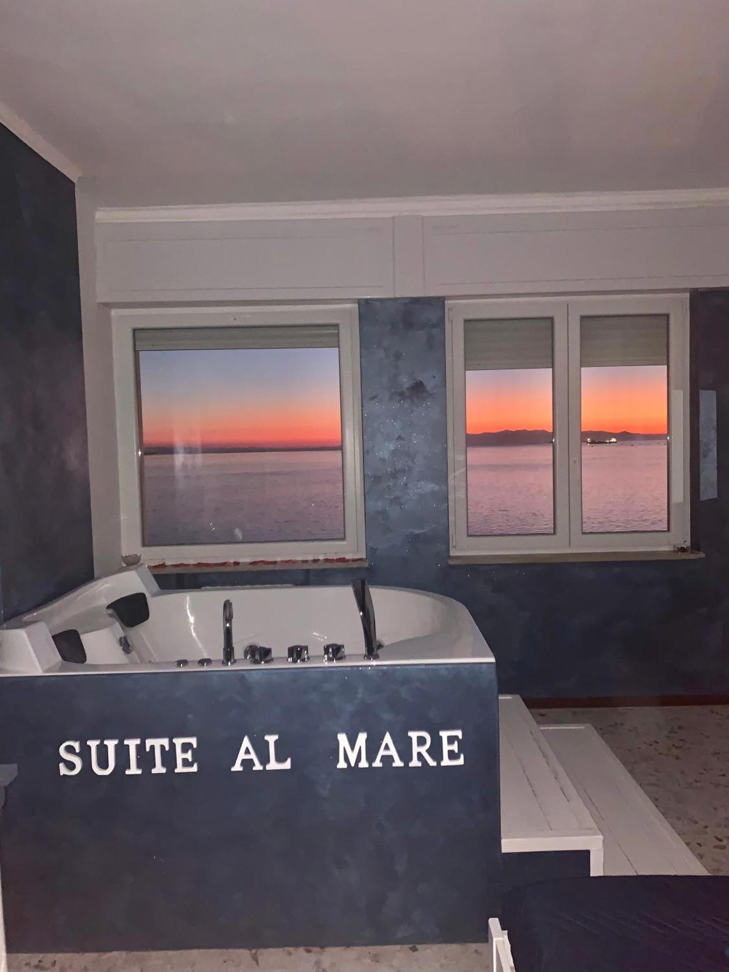 Suite Al Mare 塔兰托 外观 照片